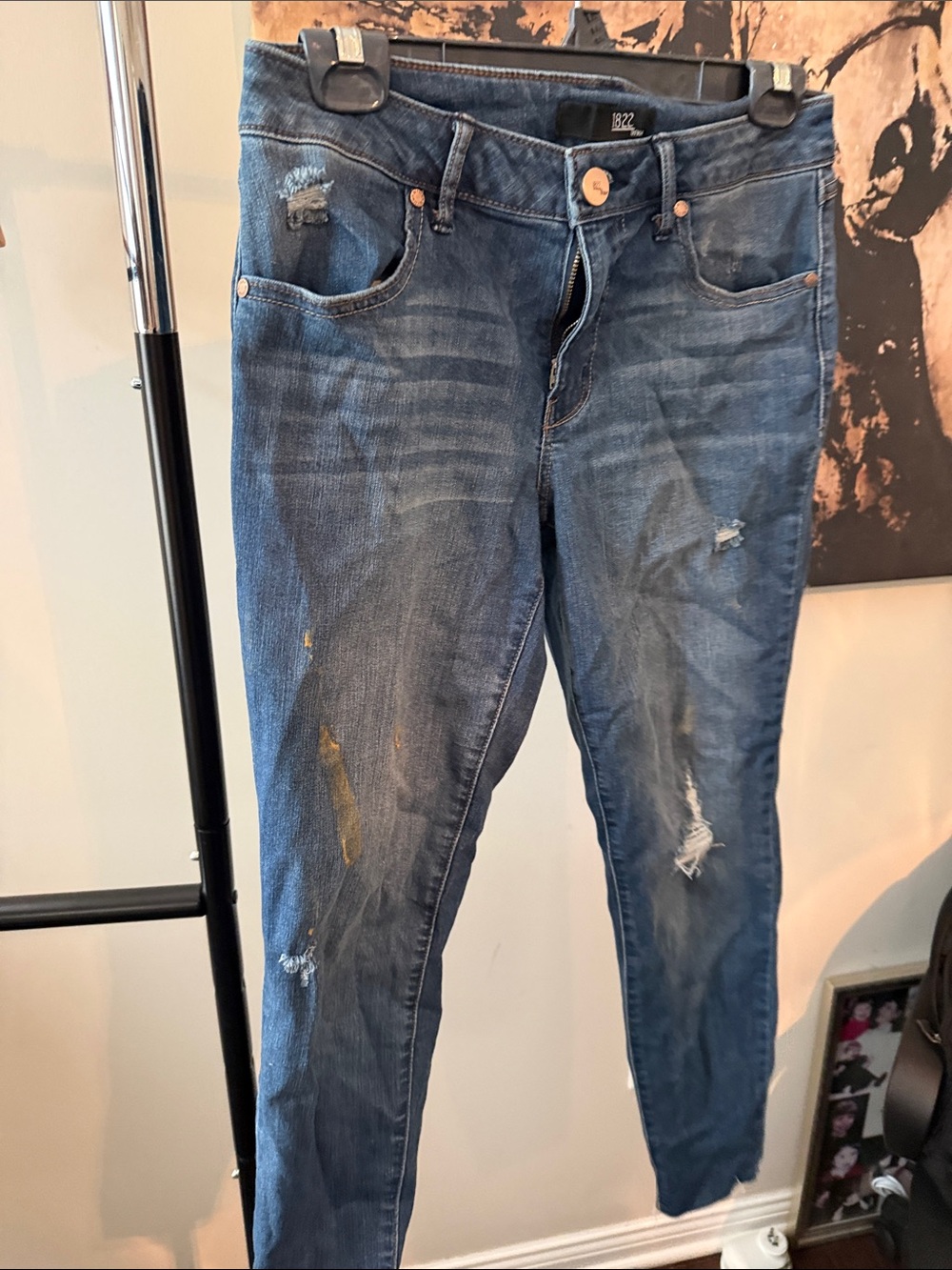 1822 Denim Women’s Distressed Skinny Jeans in Dark Blue Wash